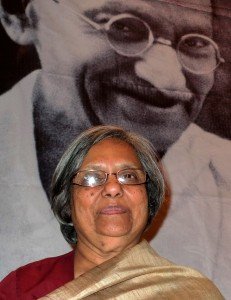 लता रामगोबिन की माँ ईला गांधी
